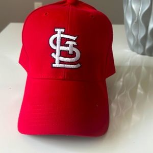 NWT Cardinals baseball embroidered cap